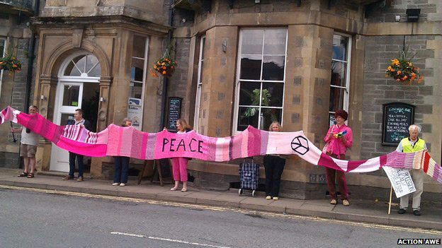 Knighton’s 400ft pink scarf anti-nuclear demonstration