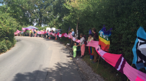 Seven-mile scarf unveiled at Berkshire Trident protest