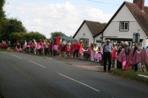 News release: Seven-mile scarf unfurled between nukes factories as thousands oppose Trident